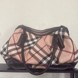Nice large Burberry Shoulder bag